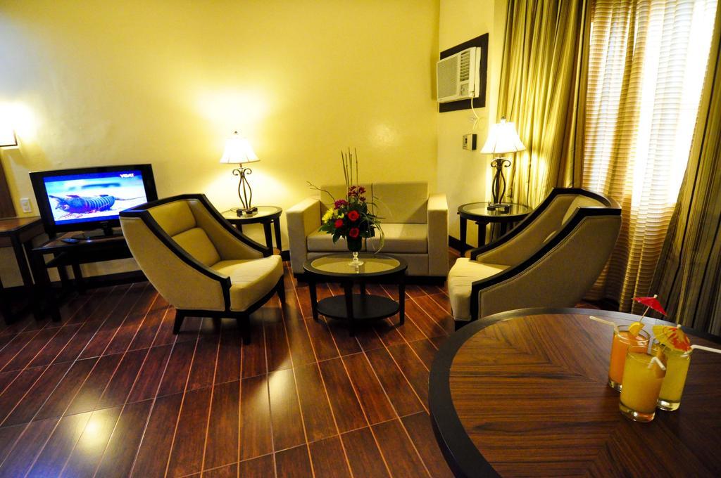 Bacolod Business Inn Exterior foto